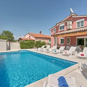  Ferienhaus Holiday Nikol